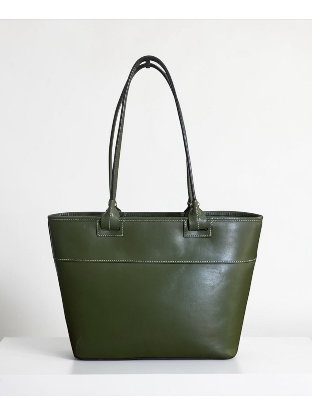 Dooney & Bourke Olive Green Leather Tote Bag with Gold Hardware! - Picture 4 of 13
